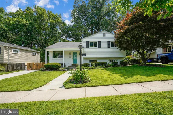 $675,000 | 11111 Lund Place, Kensington, MD 20895