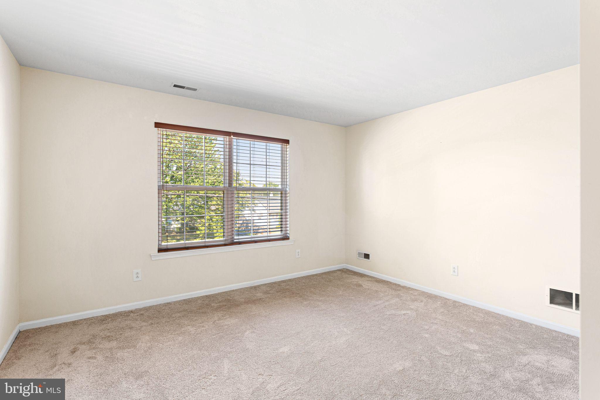 12046 Sewell Road Philadelphia, PA 19116 - Photo 41 of 48 Gallery Image 41