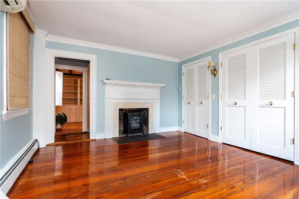 $3,250 | 19 King Street, Unit 1, East Greenwich, RI 02818