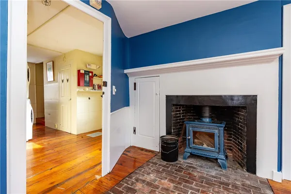 $3,250 | 19 King Street, Unit 1, East Greenwich, RI 02818