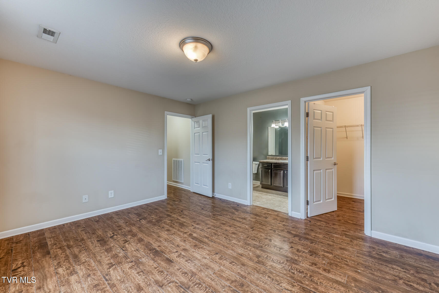 396 Jonesboro Road, Unit 25F Piney Flats, TN 37686 - Photo 14 of 34 396 Jonesboro Rd, Unit 25-14