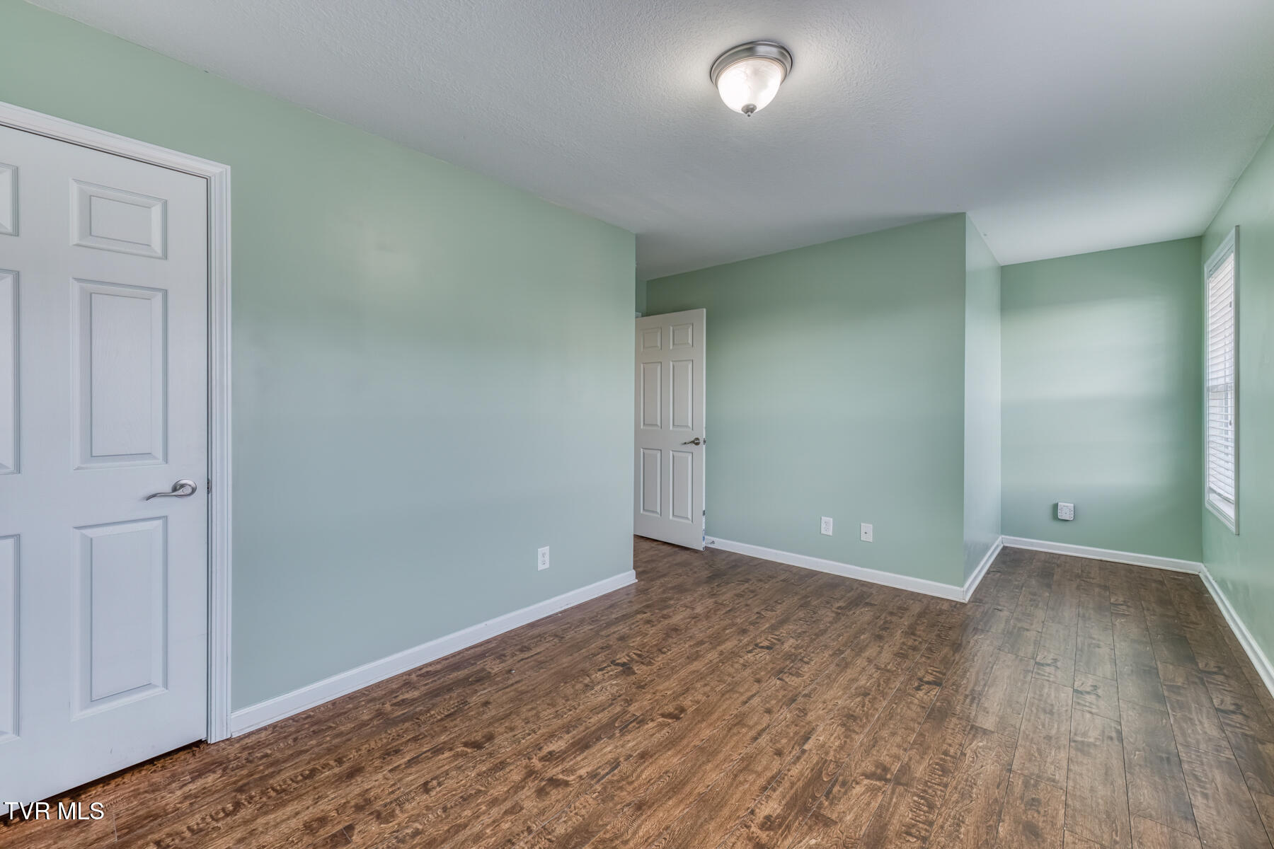 396 Jonesboro Road, Unit 25F Piney Flats, TN 37686 - Photo 19 of 34 396 Jonesboro Rd, Unit 25-18