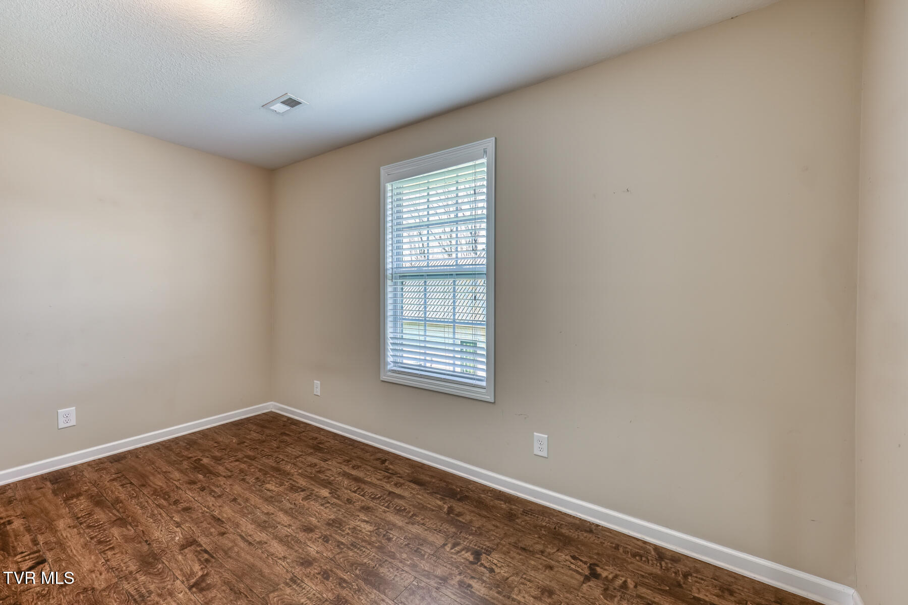 396 Jonesboro Road, Unit 25F Piney Flats, TN 37686 - Photo 27 of 35 396 Jonesboro Rd, Unit 25-23