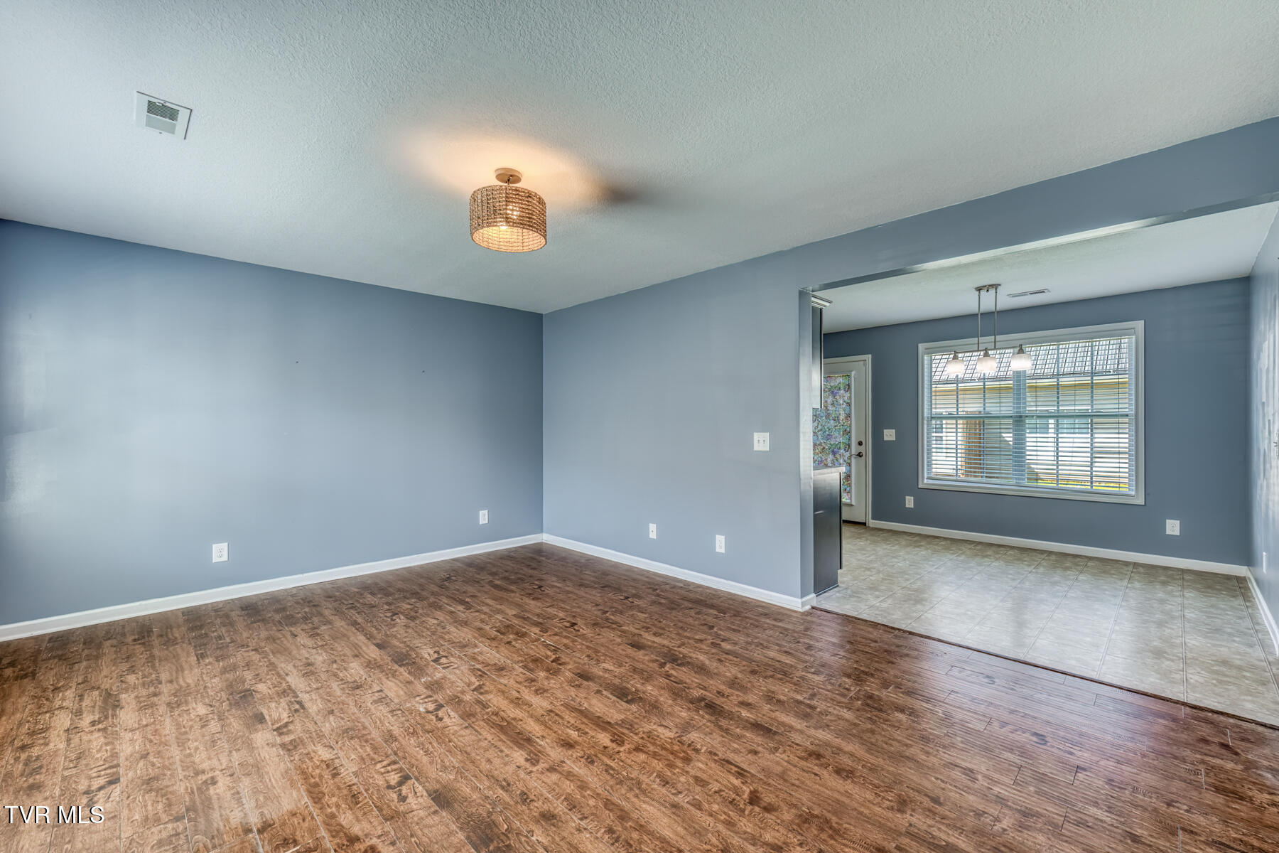 396 Jonesboro Road, Unit 25F Piney Flats, TN 37686 - Photo 5 of 35 396 Jonesboro Rd, Unit 25-3
