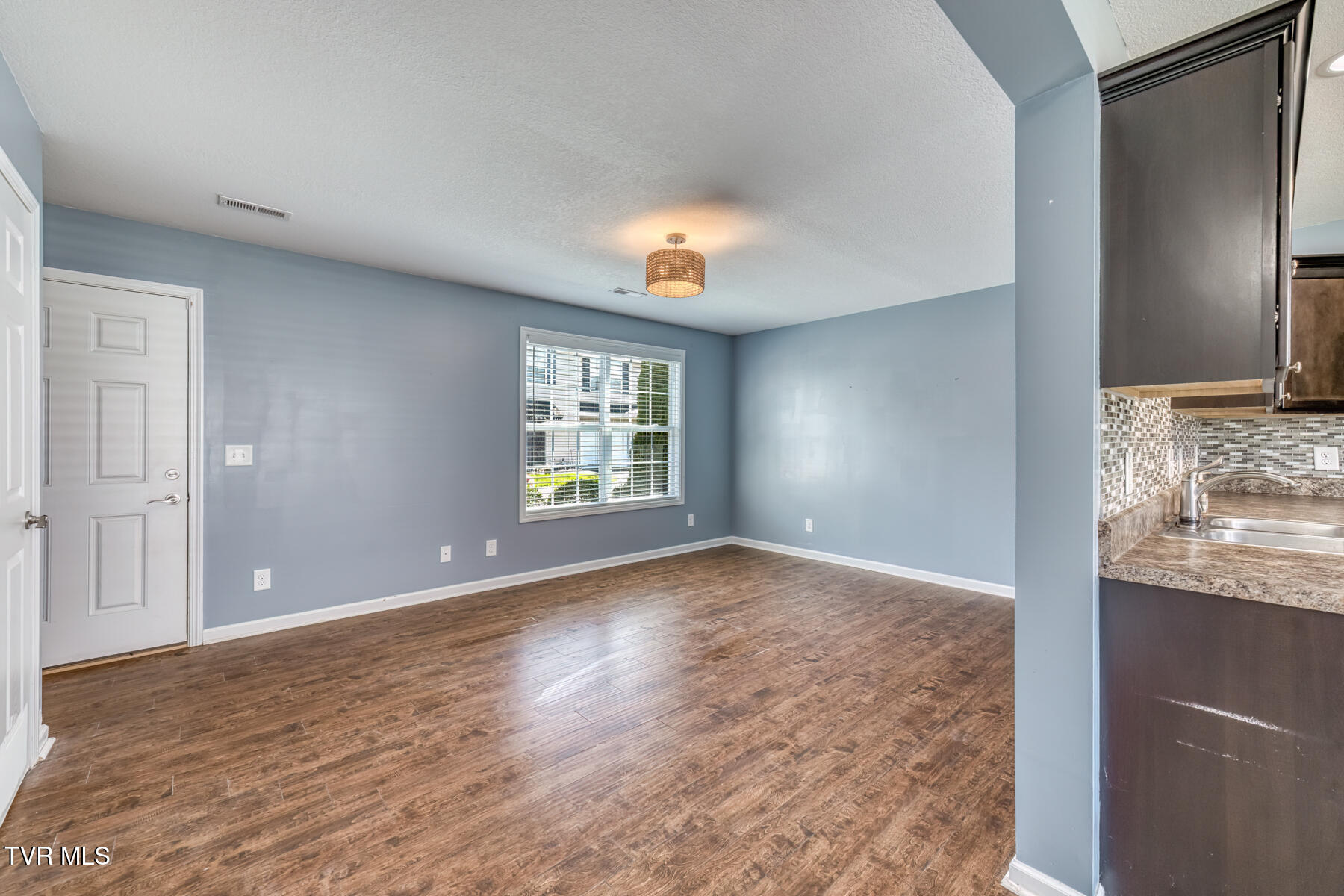 396 Jonesboro Road, Unit 25F Piney Flats, TN 37686 - Photo 7 of 35 396 Jonesboro Rd, Unit 25-5