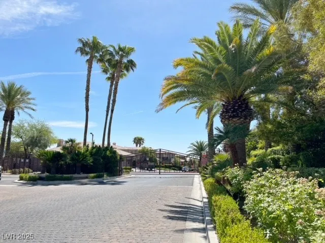 $4,335 | 101 North Buteo Woods Lane, Las Vegas, NV 89144