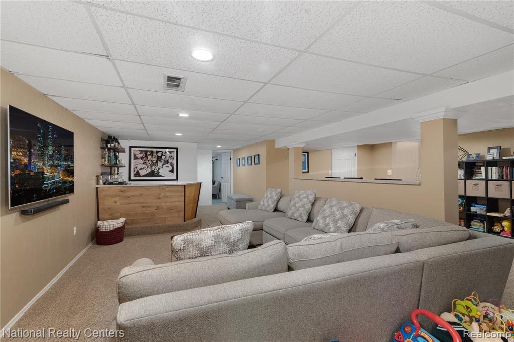 43934 Arlington Road Canton, MI 48187 - Photo 17 of 26