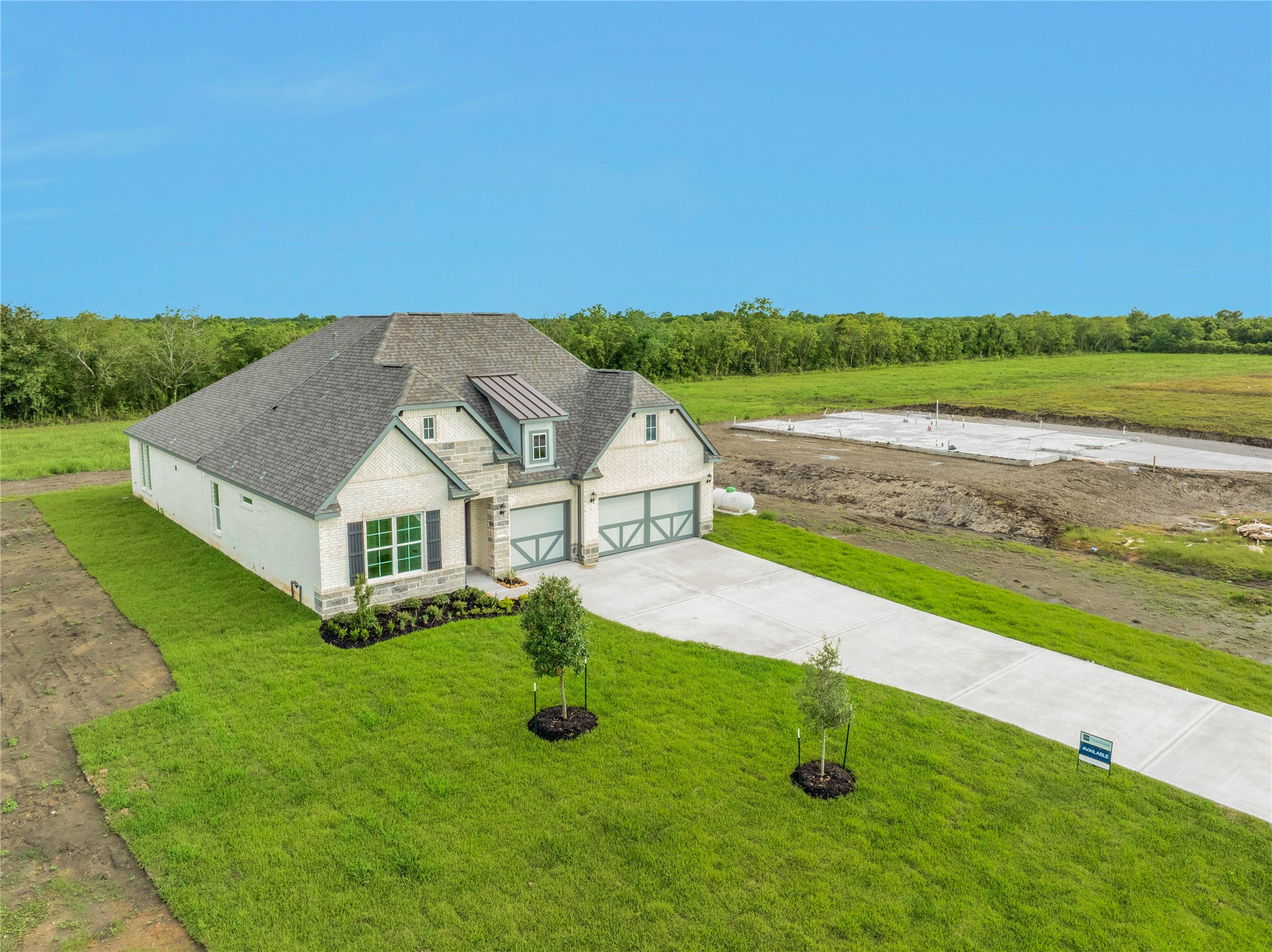 4602 Magnolia Bend Drive Rosharon, TX 77583 - Photo 33 of 39 an aerial view of a house with a yard