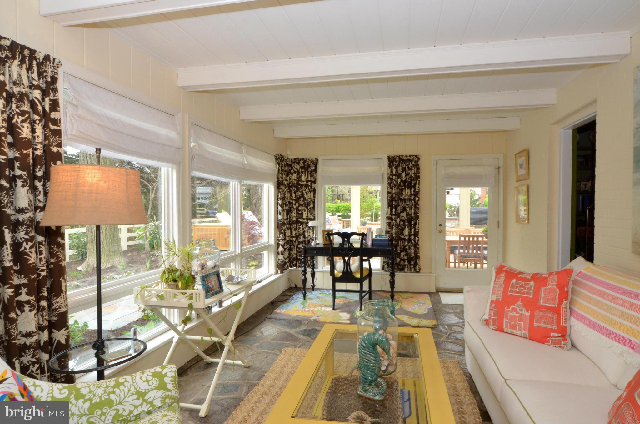 5612 Enderly Road Baltimore, MD 21212 - Photo 11 of 28 Sun room