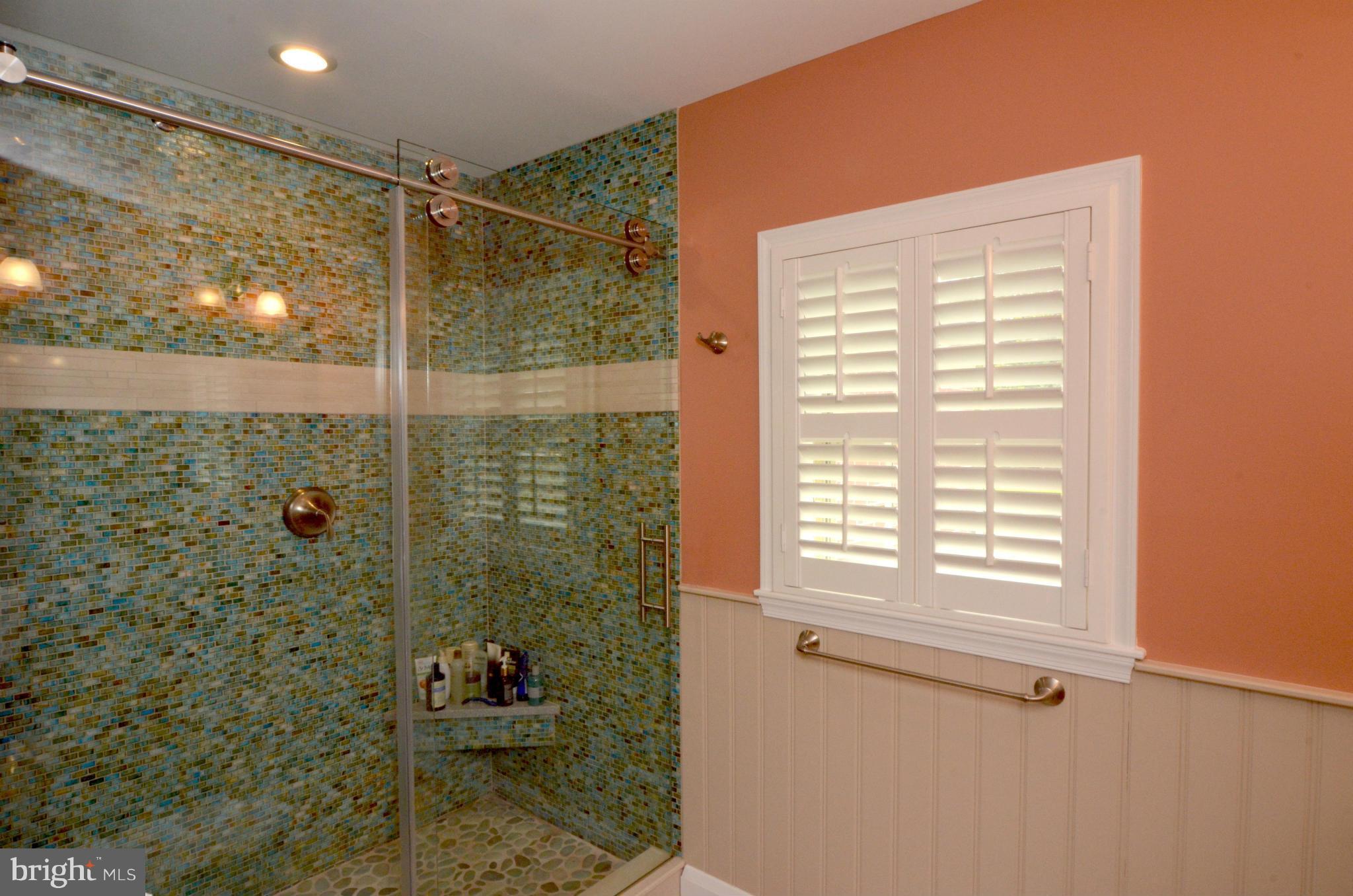 5612 Enderly Road Baltimore, MD 21212 - Photo 18 of 28 Bath (Master)