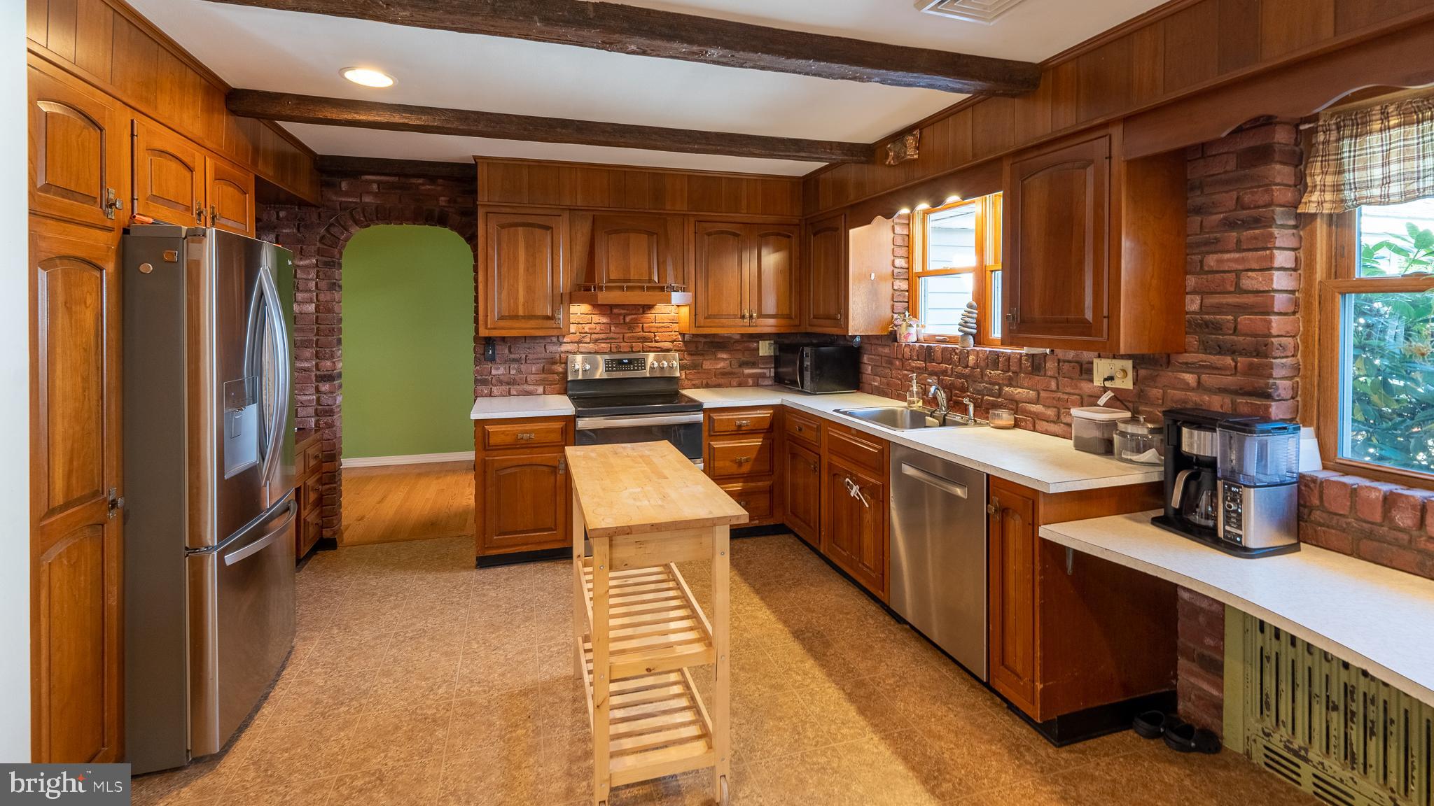 401 East Moyer Road Pottstown, PA 19464 - Photo 5 of 43 Gallery Image 5