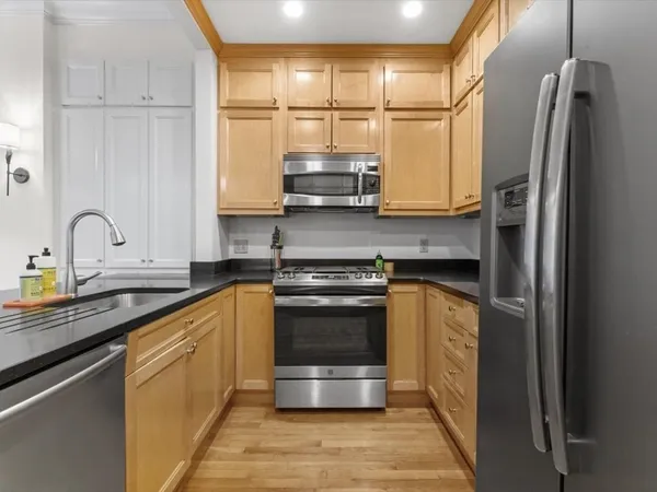 $6,700 | 63 Worcester Street, Unit A, Boston, MA 02118