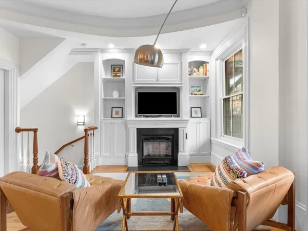 $6,700 | 63 Worcester Street, Unit A, Boston, MA 02118