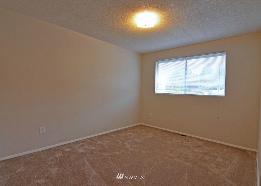 17017 29th Drive Southeast Bothell, WA 98012 - Photo 12 of 21 Gallery Image 12