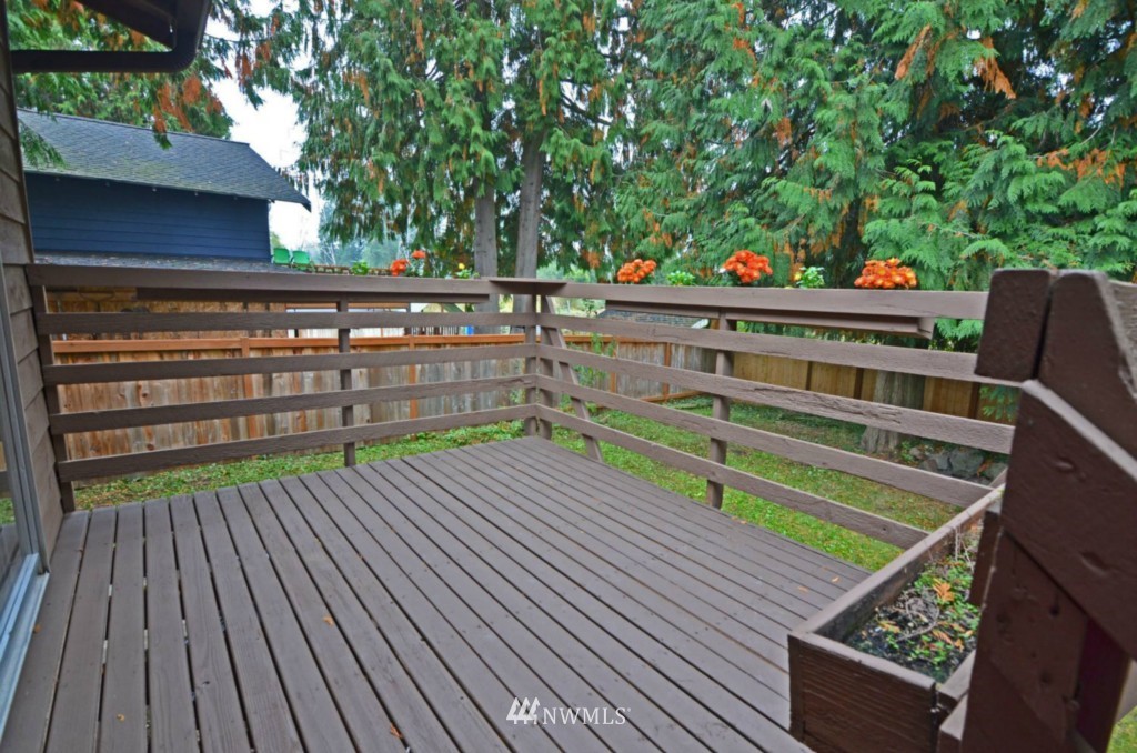 17017 29th Drive Southeast Bothell, WA 98012 - Photo 19 of 21 Gallery Image 19