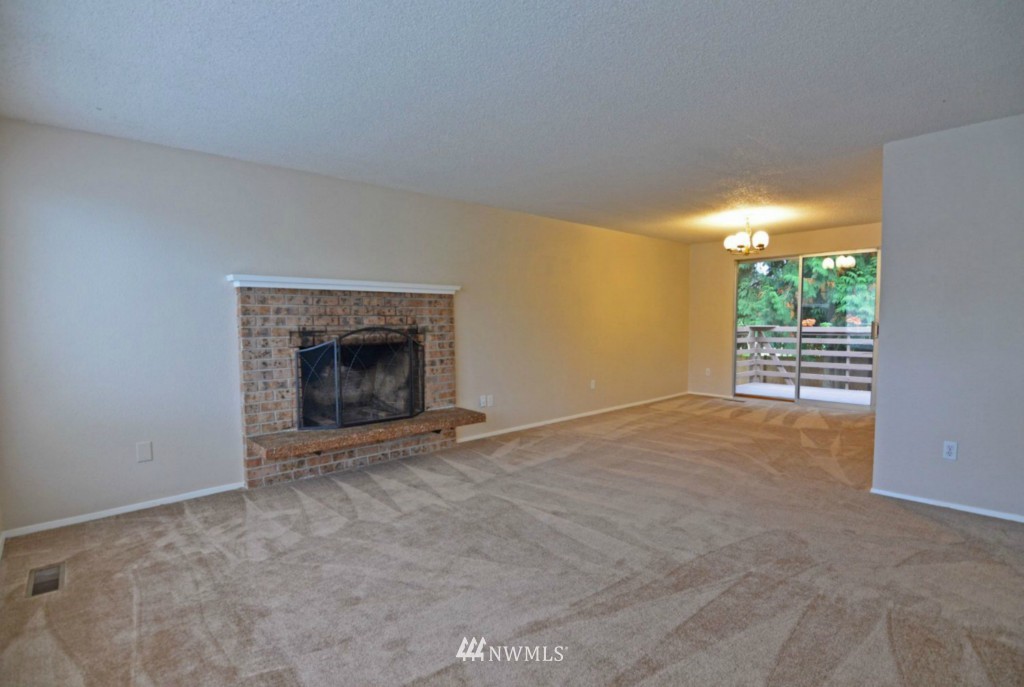 17017 29th Drive Southeast Bothell, WA 98012 - Photo 6 of 21 Gallery Image 6