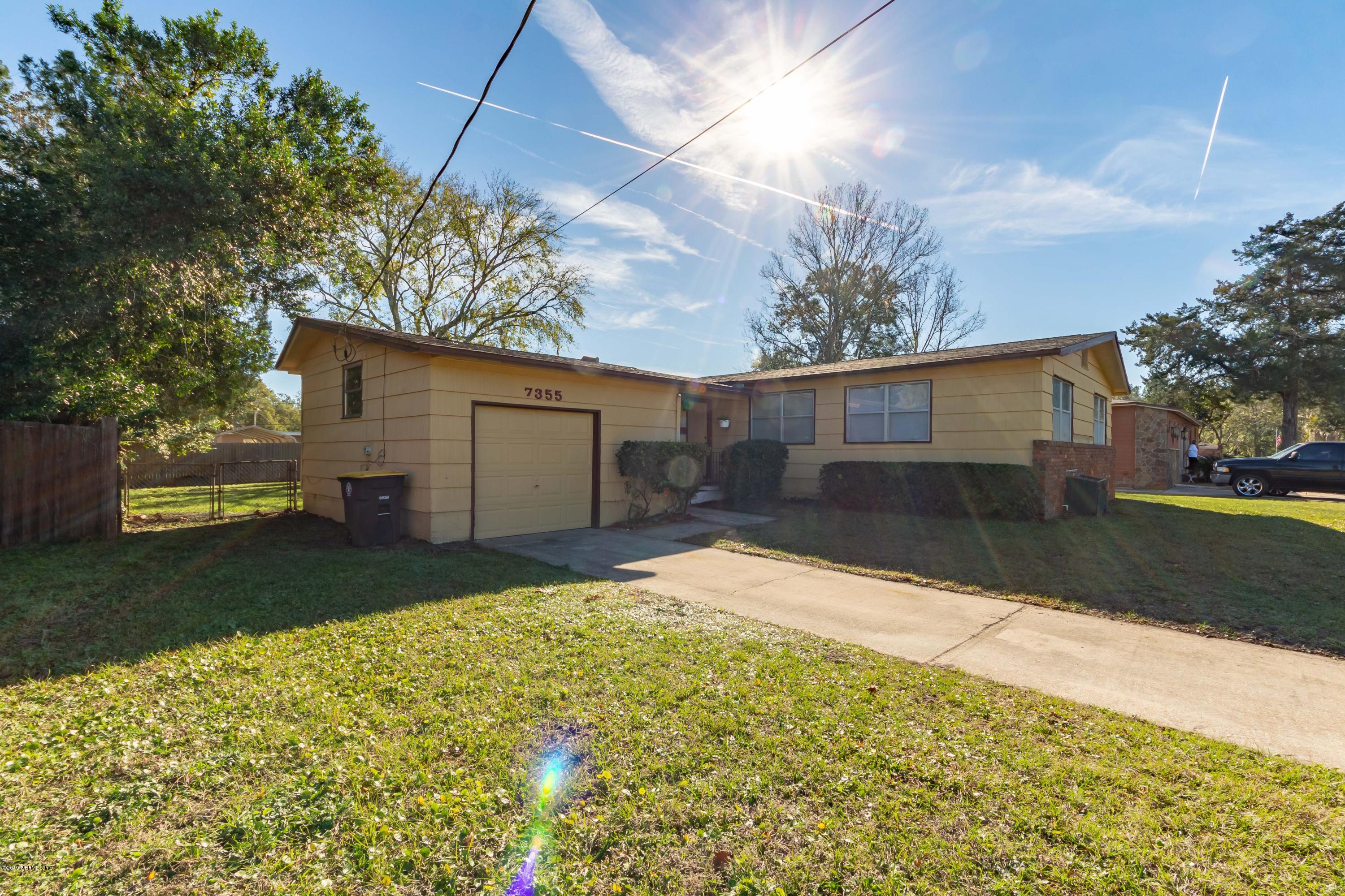 7355 Hennessy Road Jacksonville, FL 32244 - Photo 33 of 38 Front View 2