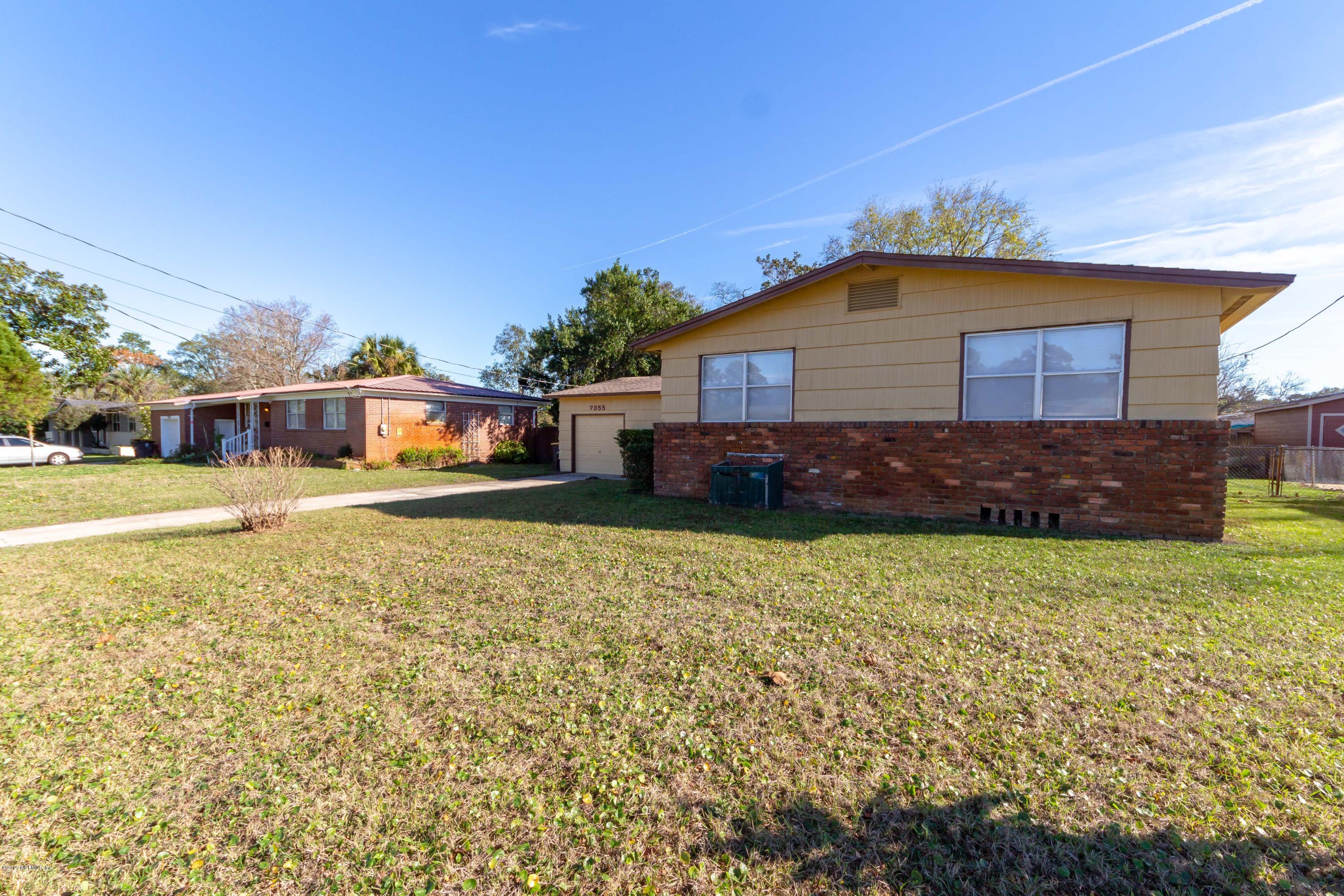 7355 Hennessy Road Jacksonville, FL 32244 - Photo 34 of 38 Front View 3