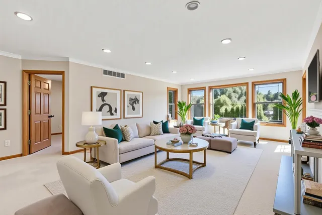 $1,100,000 | 301 Plymouth Road, Minnetonka, MN 55305