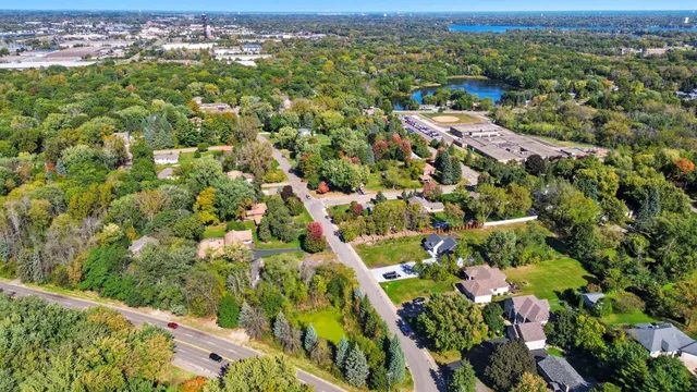 $1,100,000 | 301 Plymouth Road, Minnetonka, MN 55305