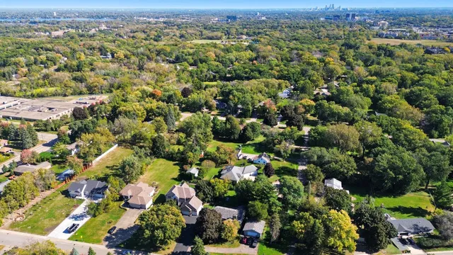 $1,100,000 | 301 Plymouth Road, Minnetonka, MN 55305