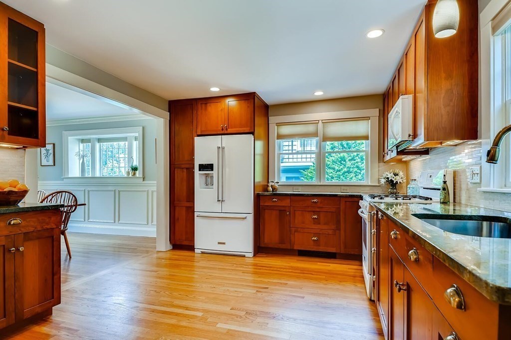 45 Horace Road Belmont, MA 02478 - Photo 12 of 41 Gallery Image 12