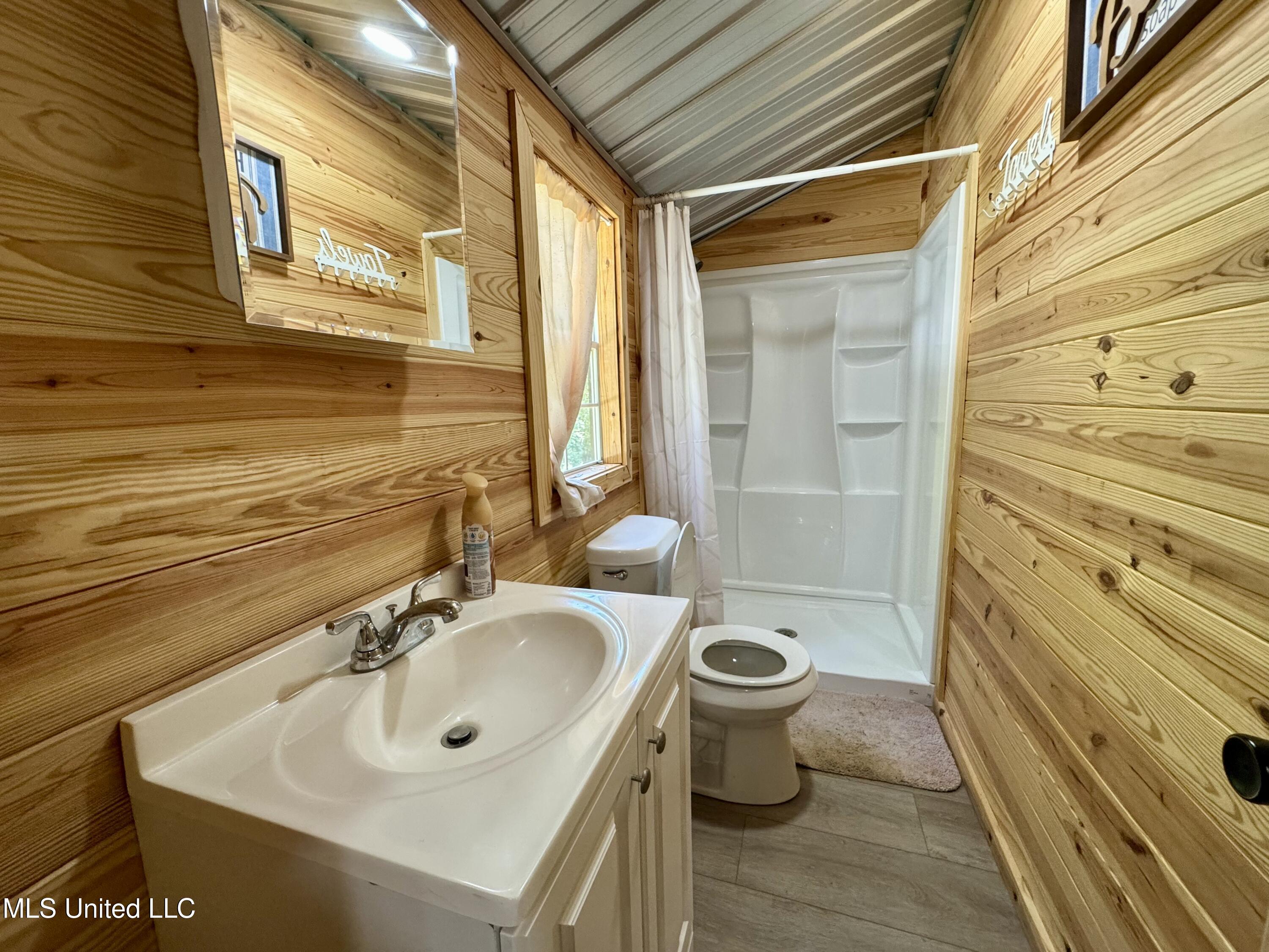 1131 Cauthen Road Camden, MS 39045 - Photo 12 of 53 4440D79A-F353-4EFF-878D-A1D541F02A40