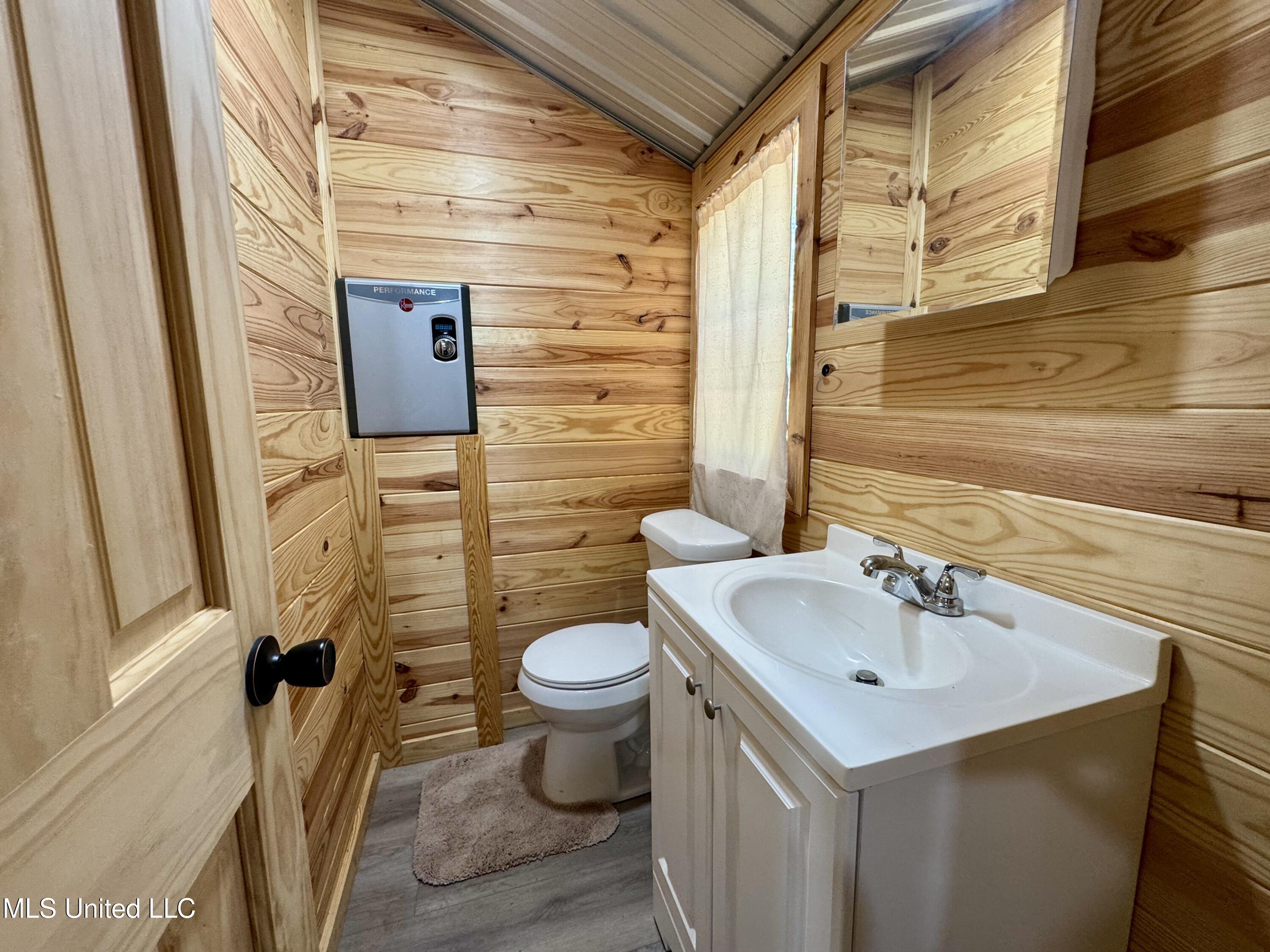 1131 Cauthen Road Camden, MS 39045 - Photo 13 of 53 74A773AD-3E7A-4A0F-BB7E-7CEEA46A65BE