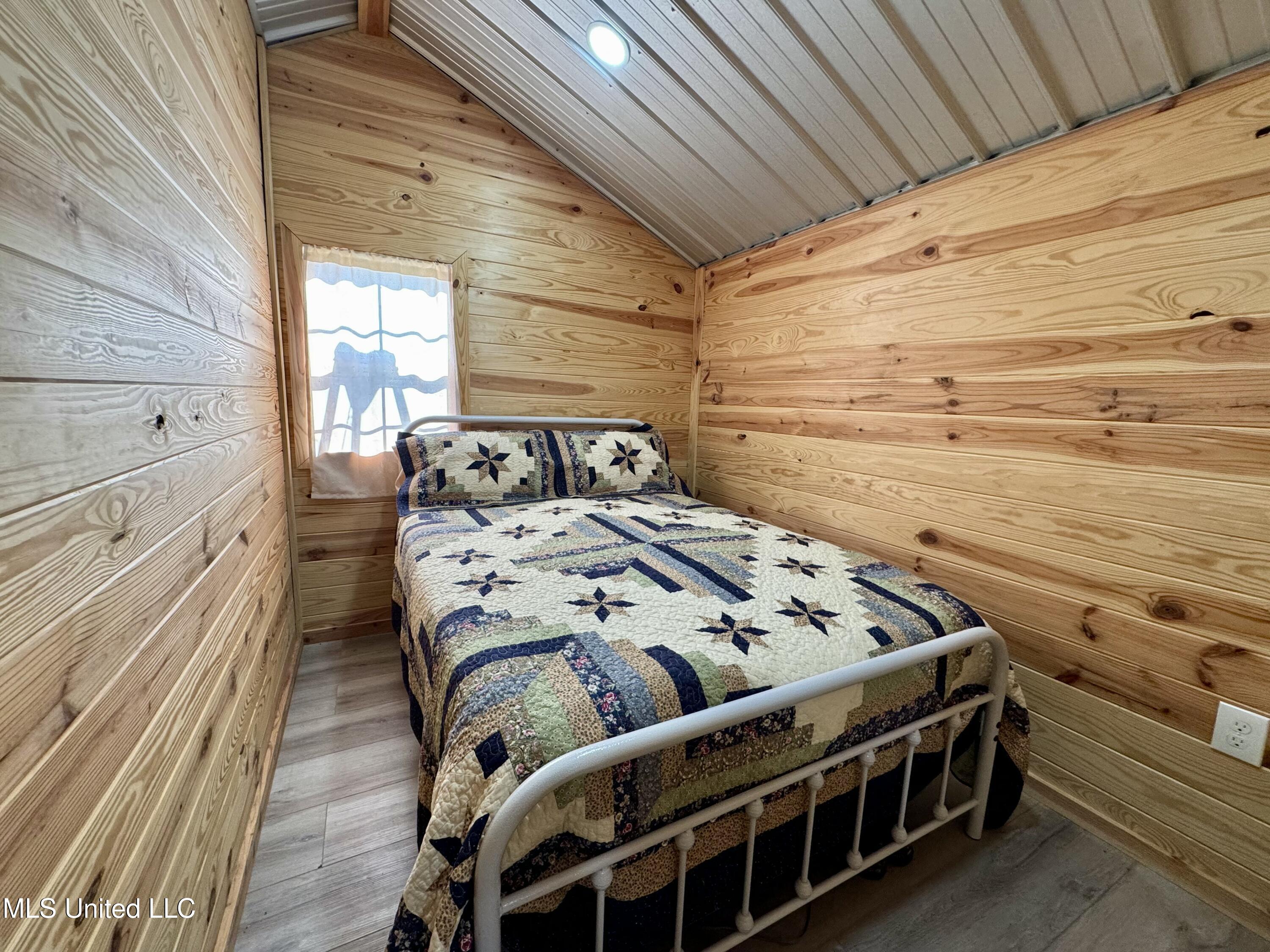 1131 Cauthen Road Camden, MS 39045 - Photo 15 of 53 0D09343F-BB22-4939-B387-69613C79902E