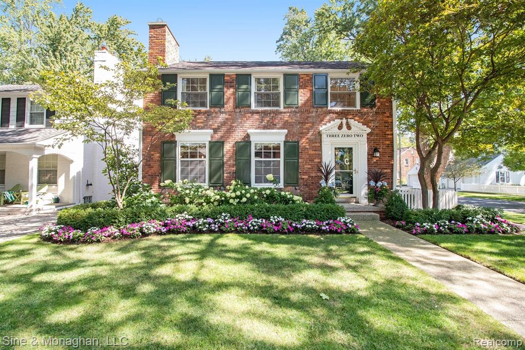 302 Merriweather Road Grosse Pointe Farms, MI 48236 - Photo 1 of 39