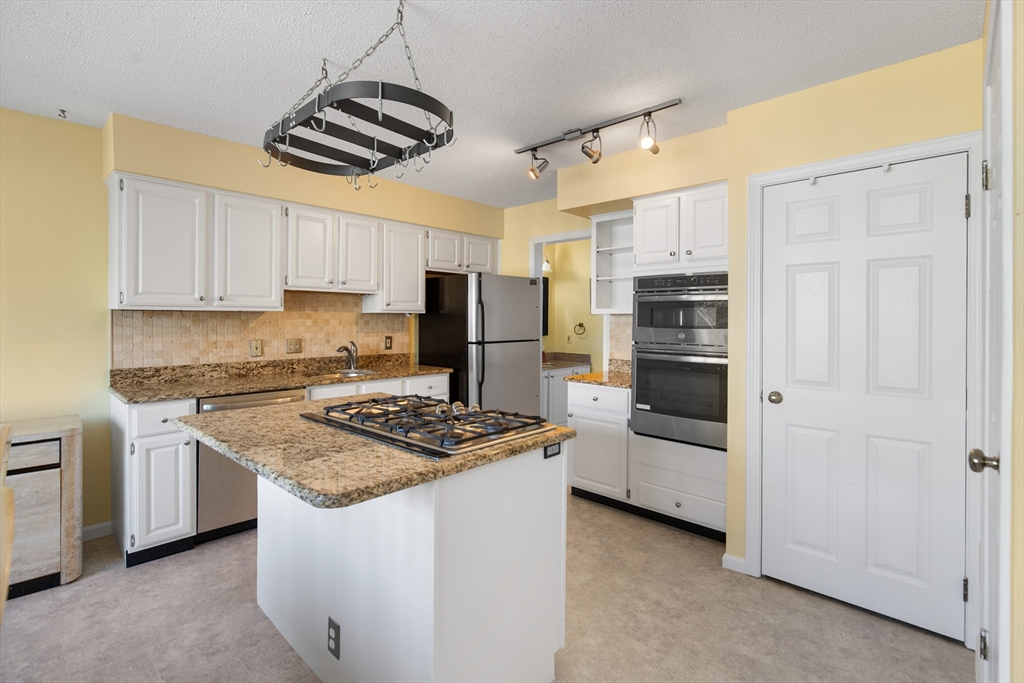 6 Orient Way, Unit 28A Salem, MA 01970 - Photo 13 of 33