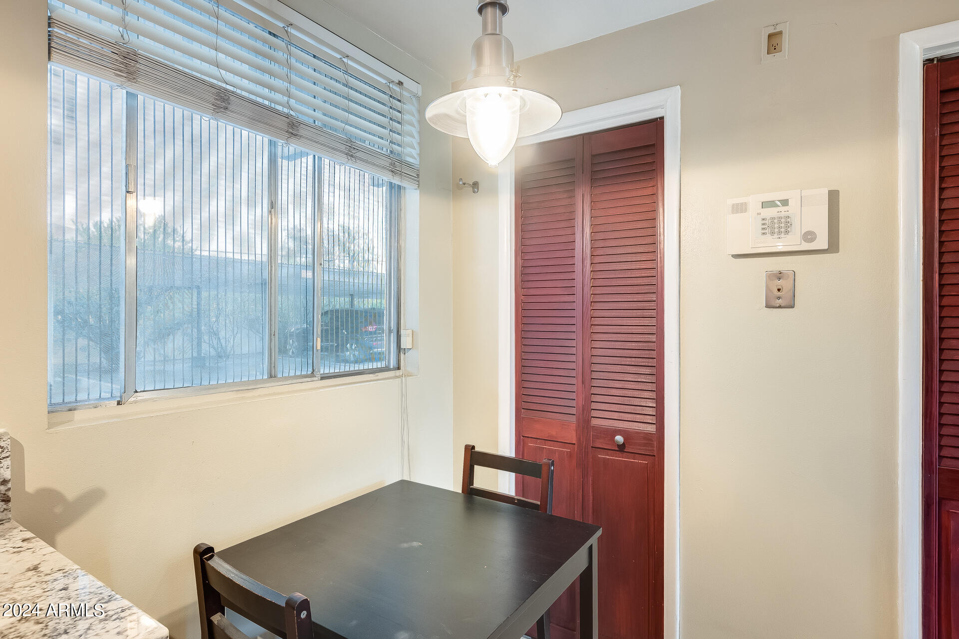 3242 East Camelback Road, Unit 106 Phoenix, AZ 85018 - Photo 10 of 52 13