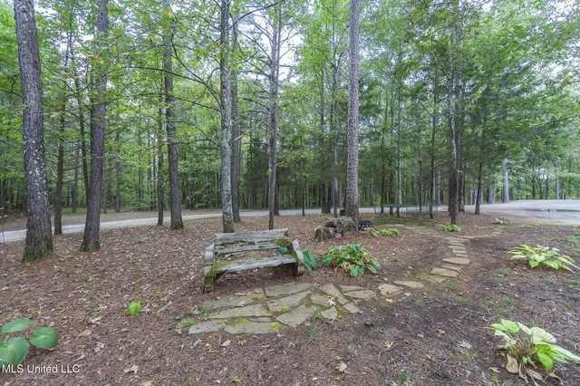 $850,000 | 875 McCravy Road, Hickory Flat, MS 38633