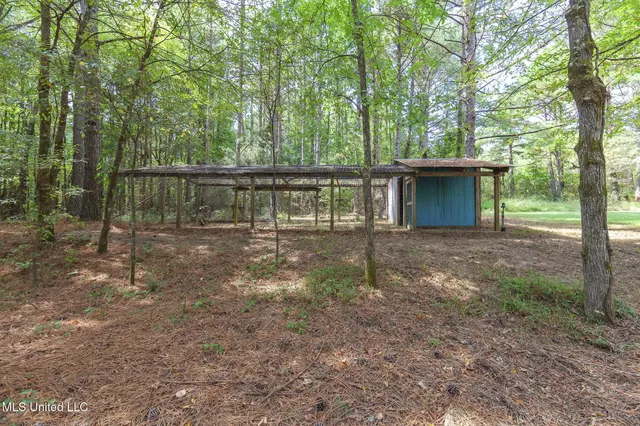 $850,000 | 875 McCravy Road, Hickory Flat, MS 38633