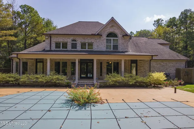 $850,000 | 875 McCravy Road, Hickory Flat, MS 38633