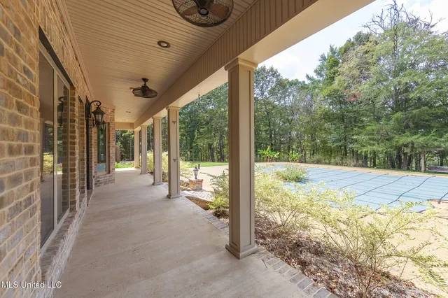 $850,000 | 875 McCravy Road, Hickory Flat, MS 38633