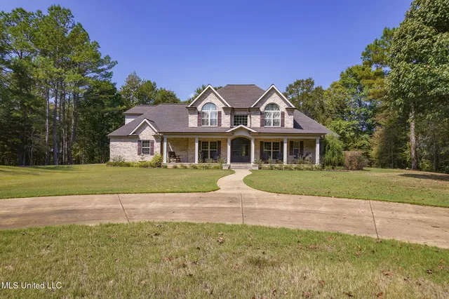 $850,000 | 875 McCravy Road, Hickory Flat, MS 38633