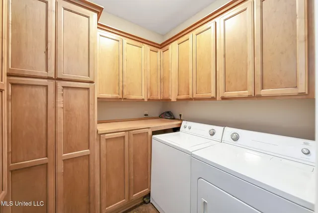 $850,000 | 875 McCravy Road, Hickory Flat, MS 38633