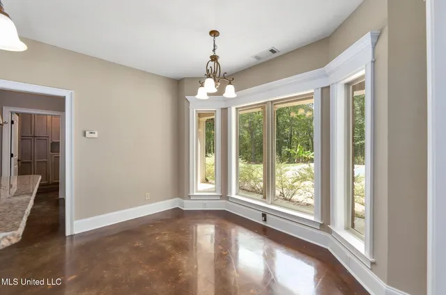 $850,000 | 875 McCravy Road, Hickory Flat, MS 38633