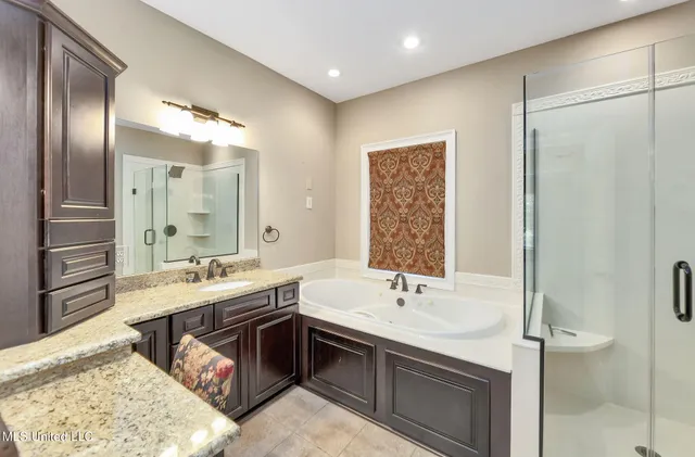 $850,000 | 875 McCravy Road, Hickory Flat, MS 38633