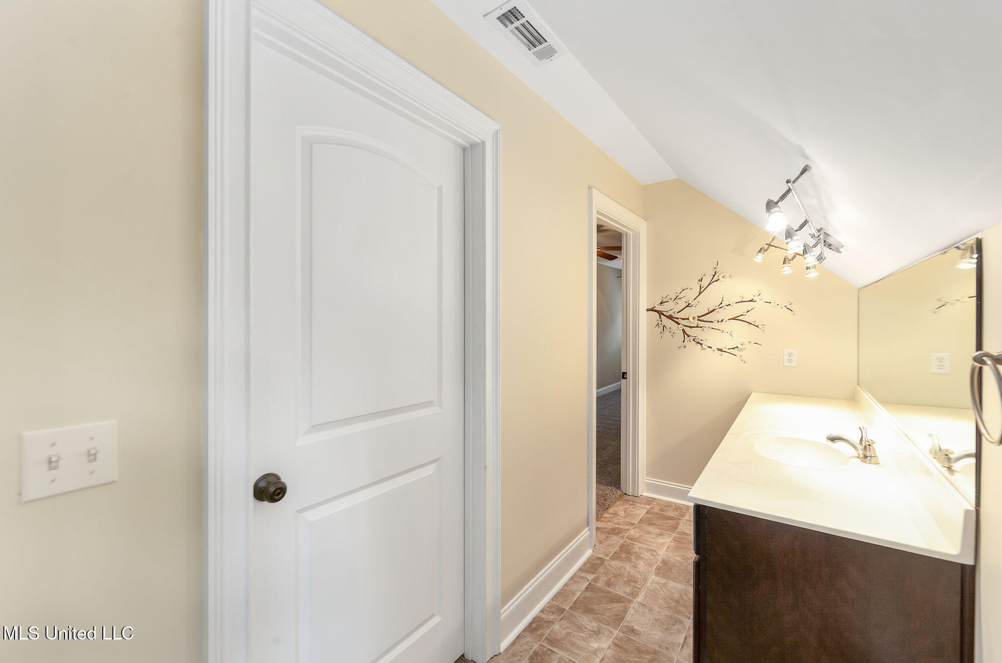 875 McCravy Road Hickory Flat, MS 38633 - Photo 46 of 113 Completed-27