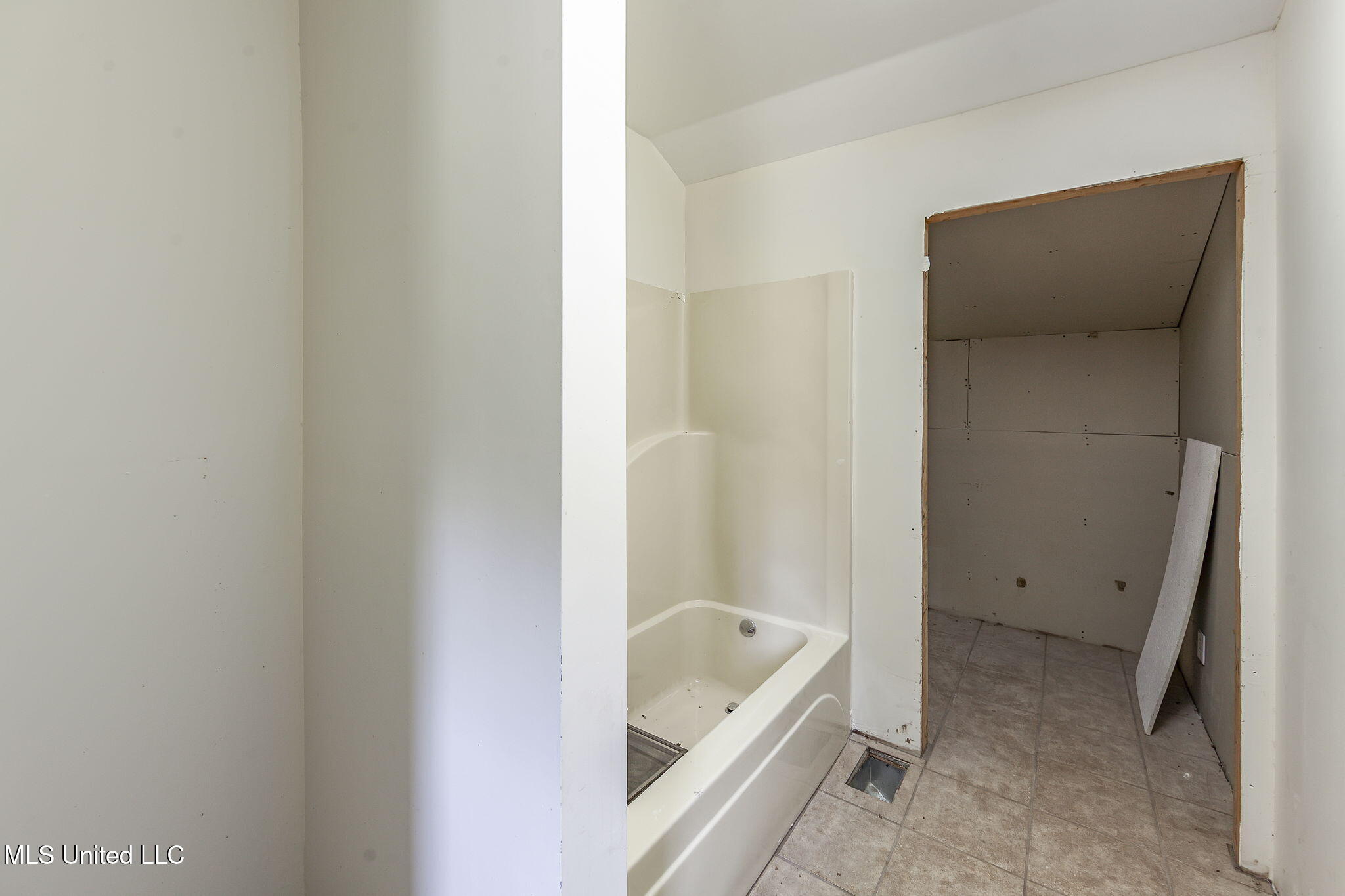 875 McCravy Road Hickory Flat, MS 38633 - Photo 90 of 113 Completed-47