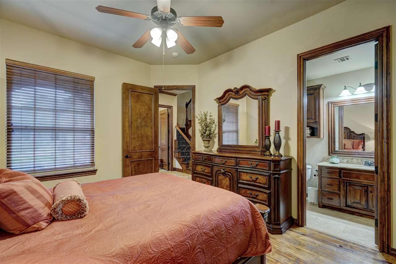 4225 Slate Bridge Road Edmond, OK 73034 - Photo 16 of 36 Gallery Image 16