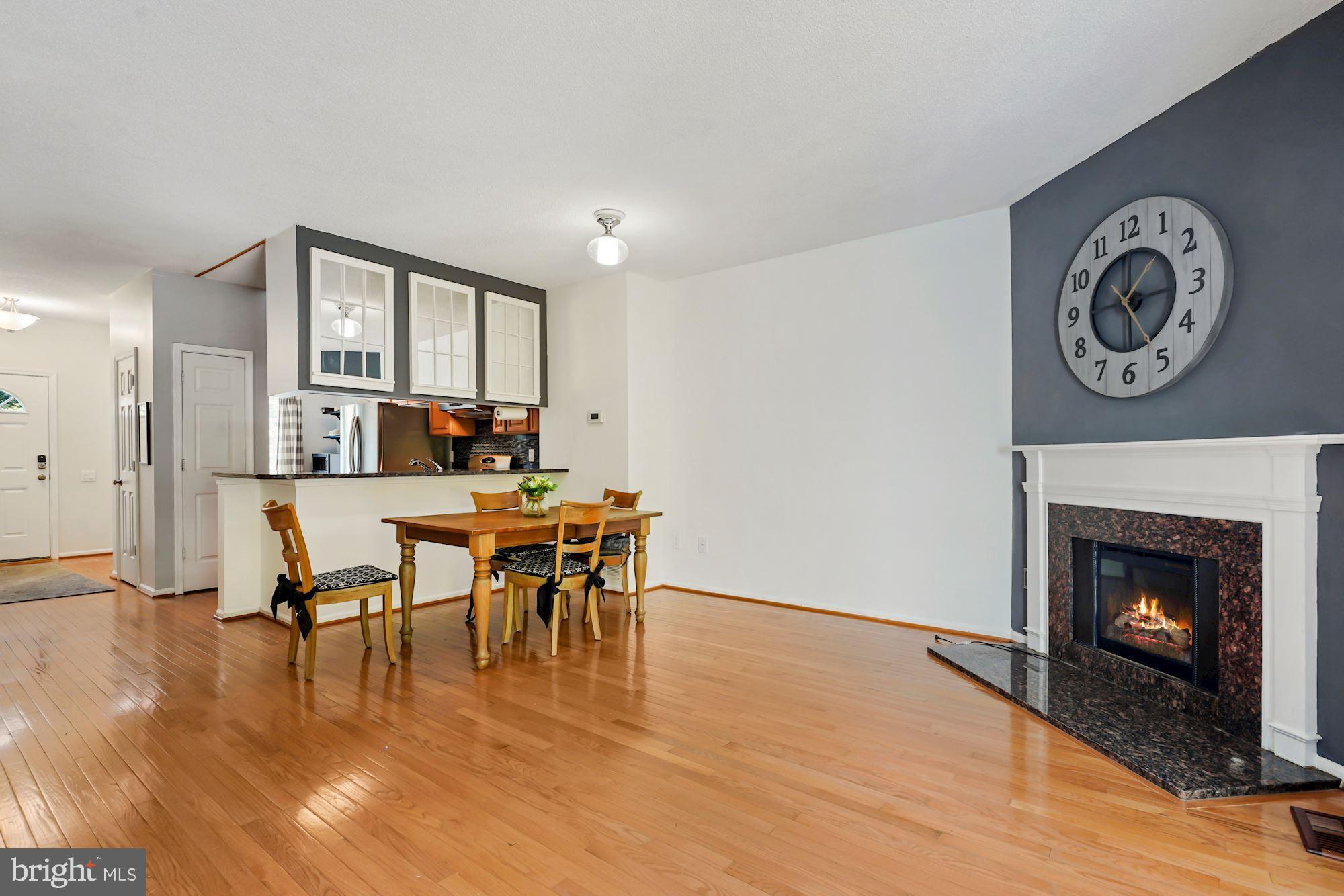 7204 Stover Drive Alexandria, VA 22306 - Photo 4 of 27 Living room towards kitchen
