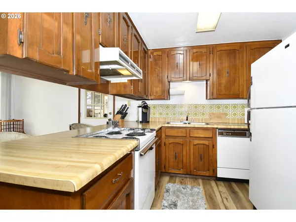 $430,000 | 722 Northeast 197th Avenue, Portland, OR 97230