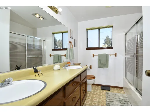 $430,000 | 722 Northeast 197th Avenue, Portland, OR 97230