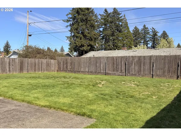 $430,000 | 722 Northeast 197th Avenue, Portland, OR 97230