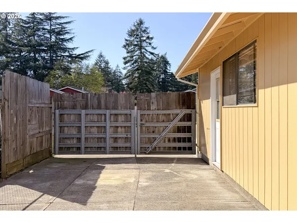 $430,000 | 722 Northeast 197th Avenue, Portland, OR 97230