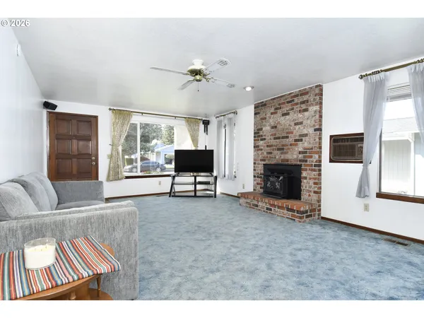 $430,000 | 722 Northeast 197th Avenue, Portland, OR 97230