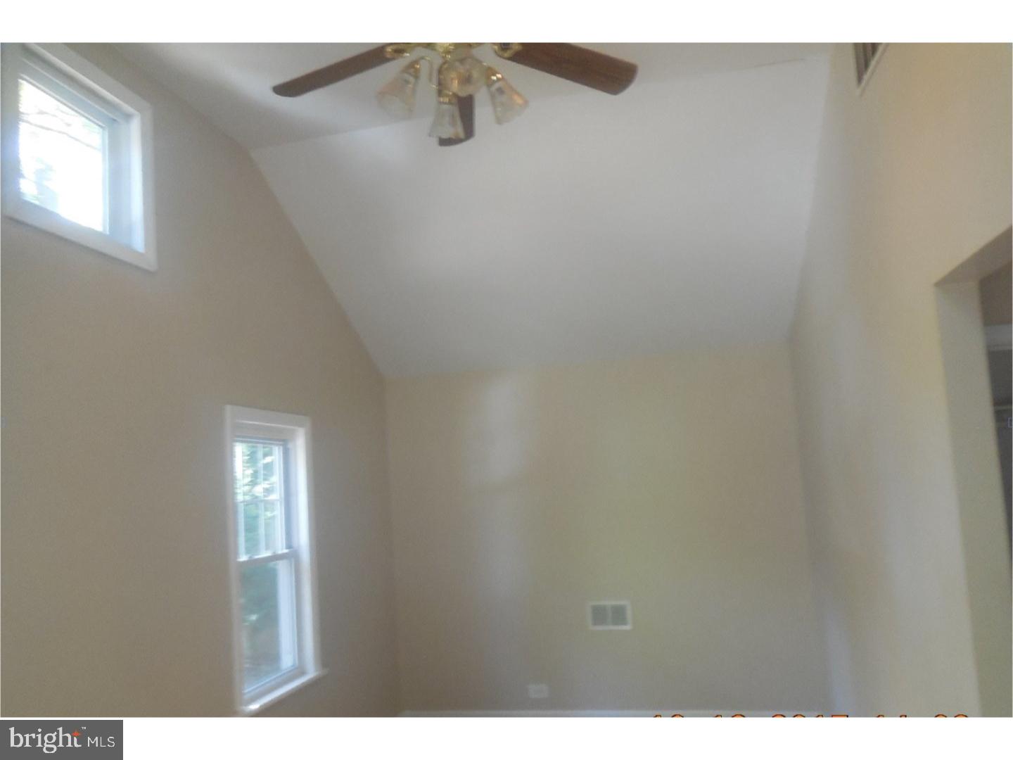 166 Tabernacle Road Medford Lakes, NJ 08055 - Photo 3 of 10